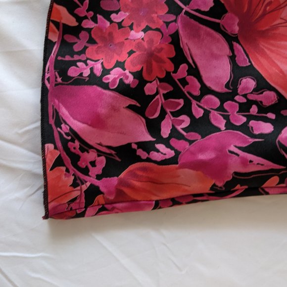 Le Chateau Silky Cocktail Dress (Size XS) - Picture 3 of 7